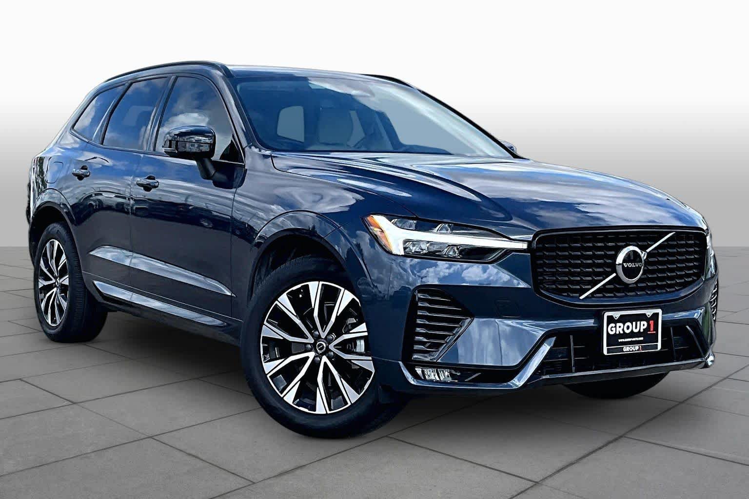 Used 2024 Volvo XC60 B5 Core AWD/4WD image 3