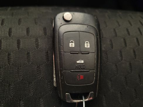 Used 2014 Chevrolet Equinox LS AWD/4WD image 32
