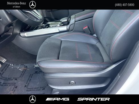 Certified 2023 Mercedes-Benz GLB 250 image 14