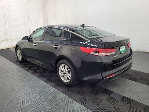 Used 2017 Kia Optima LX FWD image 3