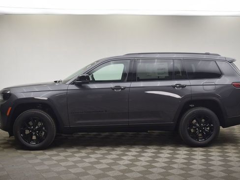 New 2026 Jeep Grand Cherokee L 4WD image 12