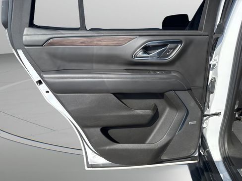 Used 2021 Chevrolet Tahoe LT image 31