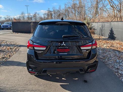 Used 2024 Mitsubishi Outlander Sport SE image 4