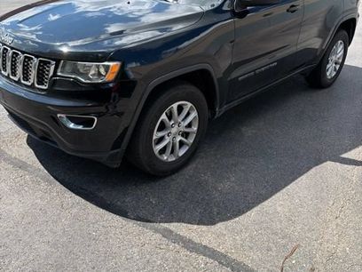 Used 2021 Jeep Grand Cherokee Laredo w/ Security & Convenience Group