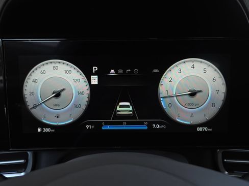 Used 2025 Hyundai Elantra SEL FWD image 21