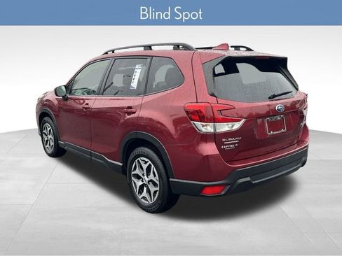 Used 2022 Subaru Forester Premium image 14