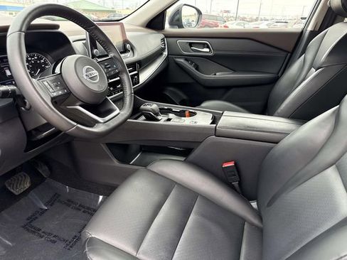 Used 2021 Nissan Rogue SV w/ Premium Package image 21