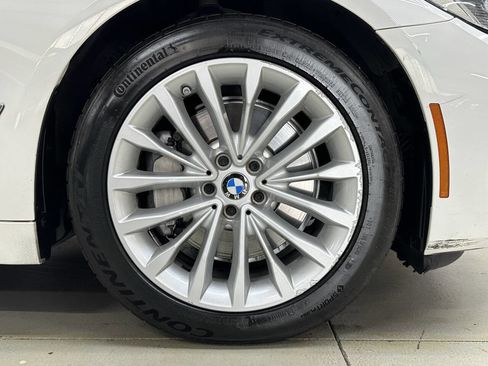 Used 2021 BMW 530i 530i 4dr Sedan w/ Convenience Package image 33