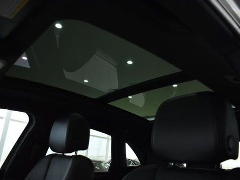 Used 2022 Porsche Macan S AWD/4WD image 37