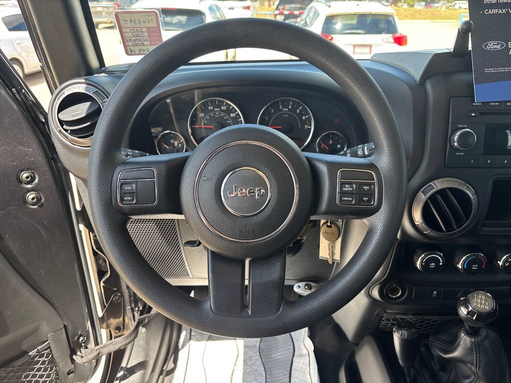 Used 2017 Jeep Wrangler Unlimited Sport AWD/4WD image 16