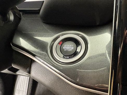 Used 2022 Jeep Grand Cherokee L Laredo w/ Luxury Tech Group I AWD/4WD image 22
