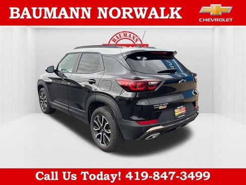 New 2025 Chevrolet TrailBlazer ACTIV w/ Convenience Package AWD/4WD image 3
