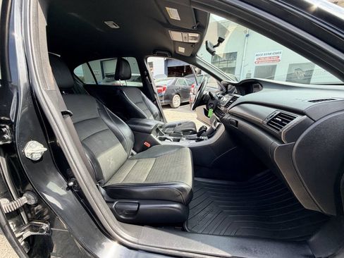 Used 2017 Honda Accord Sport image 11