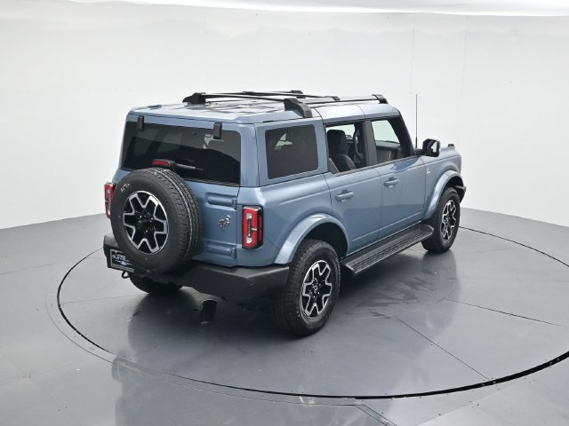 Used 2025 Ford Bronco Outer Banks AWD/4WD image 40