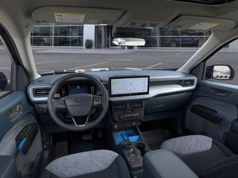 Used 2025 Ford Maverick XLT w/ XLT Luxury Package image 9