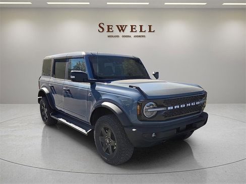 New 2025 Ford Bronco Outer Banks image 6