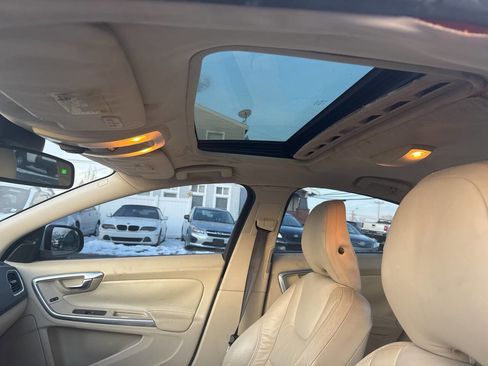 Used 2012 Volvo S60 T5 image 15