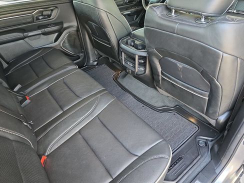 Used 2023 RAM 1500 Limited AWD/4WD image 13