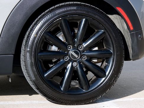 Used 2017 MINI Cooper S image 27