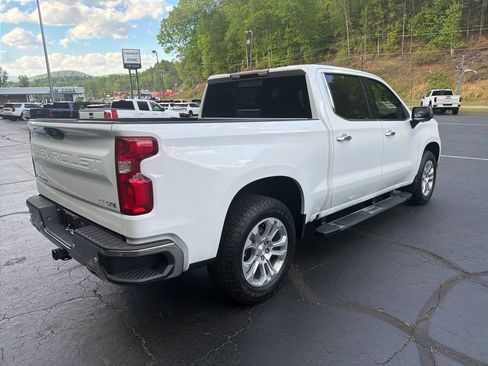 New 2026 Chevrolet Silverado 1500 LTZ w/ LTZ Premium Package AWD/4WD image 4