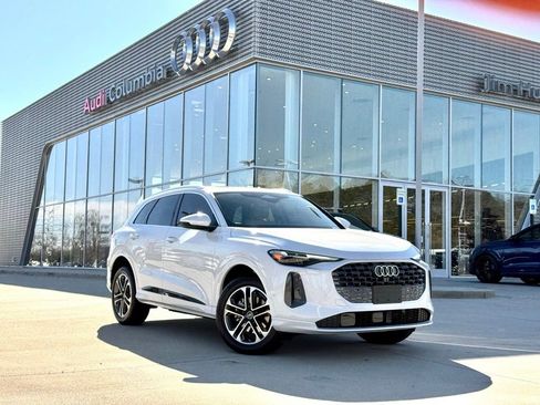 New 2025 Audi Q5 2.0T Premium image 2