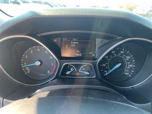 Used 2015 Ford Focus SE w/ SE Sport Package image 23