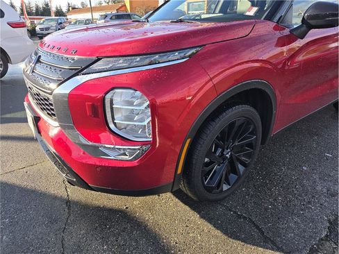 Used 2024 Mitsubishi Outlander Ralliart image 4