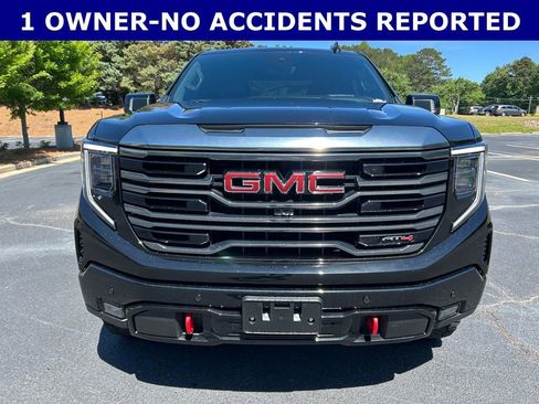 Used 2024 GMC Sierra 1500 AT4 w/ Technology Package AWD/4WD image 11