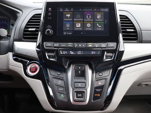 Used 2022 Honda Odyssey Touring image 7