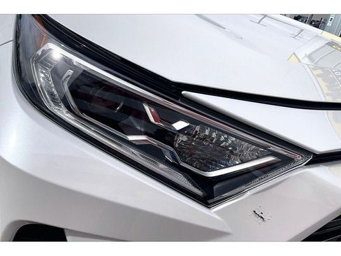 Used 2020 Toyota RAV4 XSE image 32