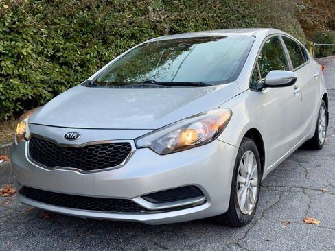 Used 2016 Kia Forte LX w/ LX Popular Plus Package image 6