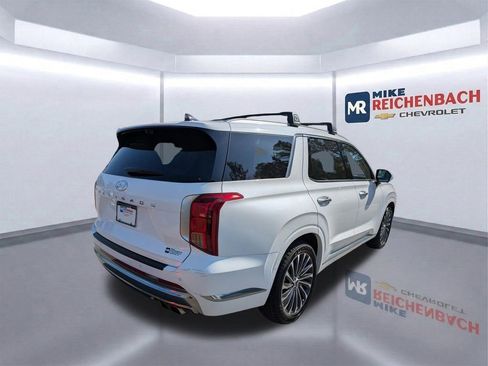 Used 2023 Hyundai Palisade Calligraphy image 4