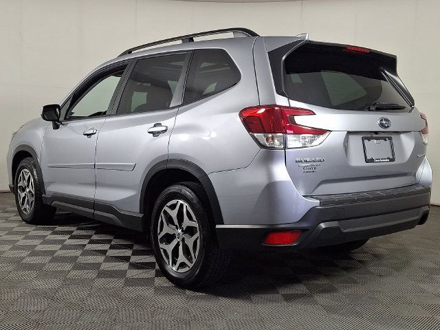 Used 2021 Subaru Forester Premium AWD/4WD image 7