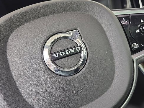 Certified 2023 Volvo XC60 B5 Plus w/ Protection Package Premier image 26