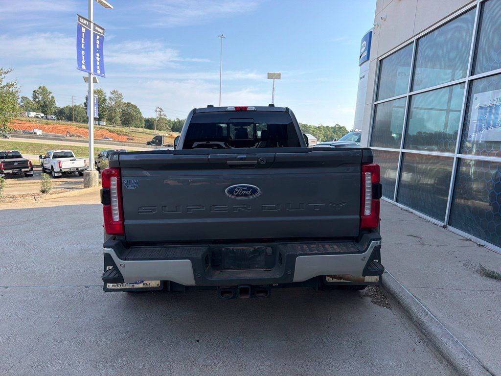 Used 2023 Ford F350 Lariat w/ Lariat Ultimate Package AWD/4WD image 6