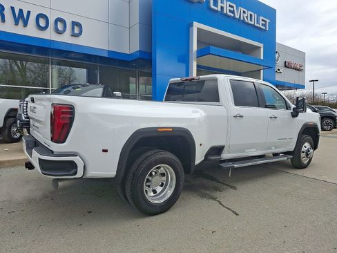 New 2026 GMC Sierra 3500 Denali w/ Denali Reserve Package image 6