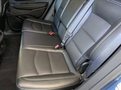 Used 2024 GMC Terrain SLT FWD image 18