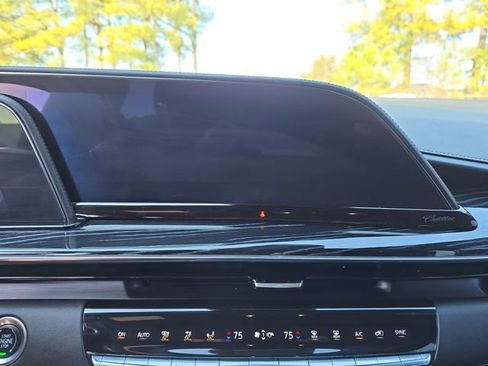 Used 2021 Cadillac Escalade Sport image 19