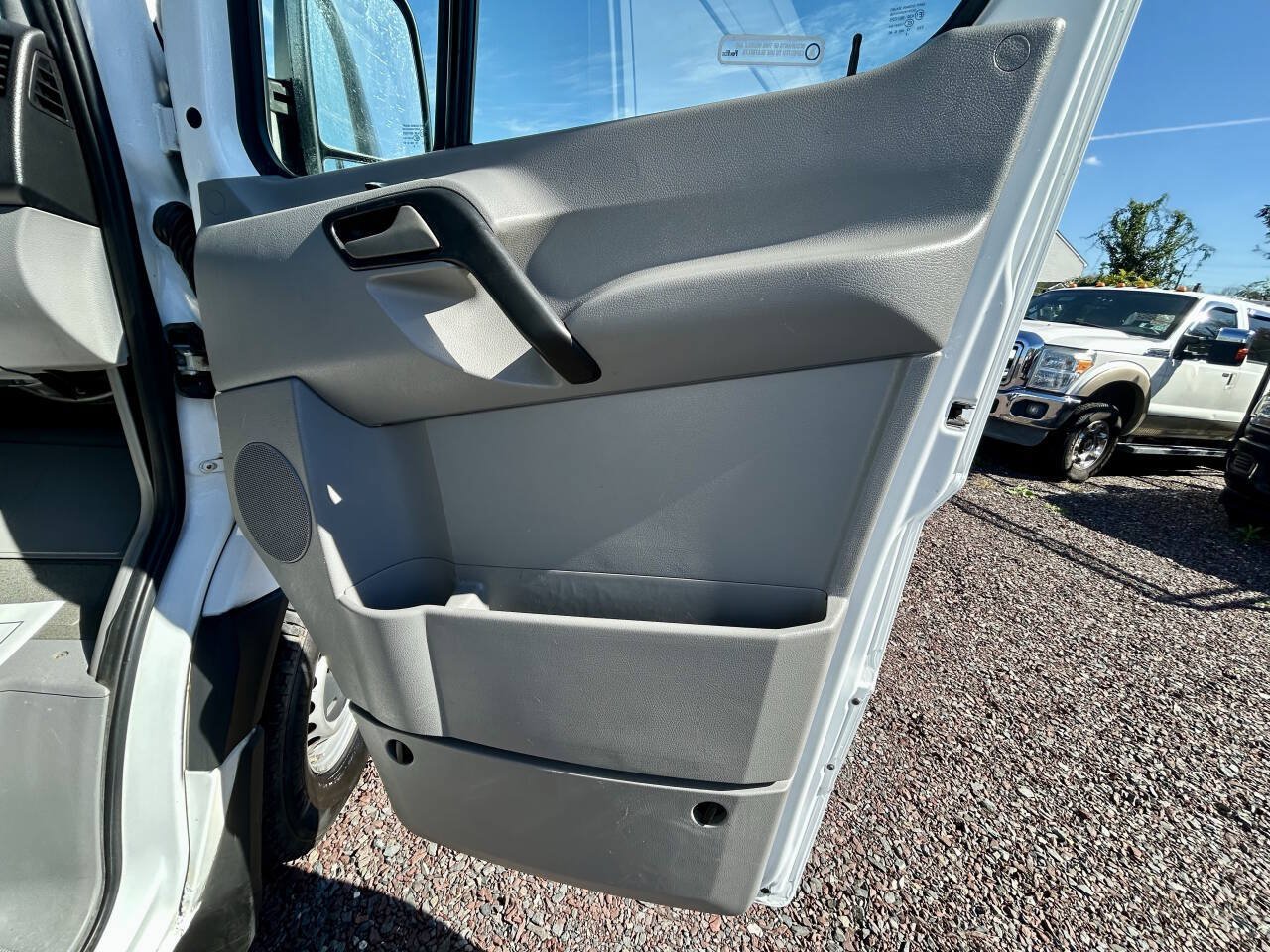 Used 2012 Mercedes-Benz Sprinter 2500 image 12