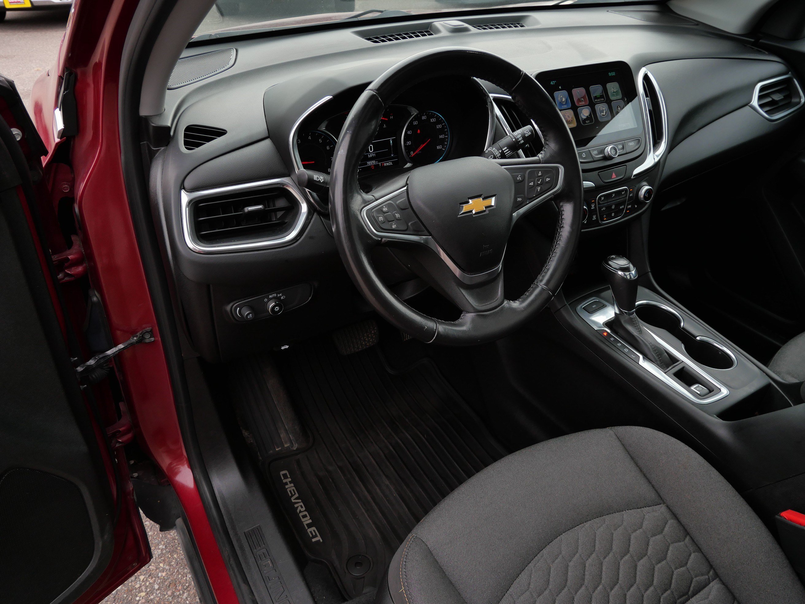 Used 2018 Chevrolet Equinox LT w/ Sun & Infotainment Package AWD/4WD image 20