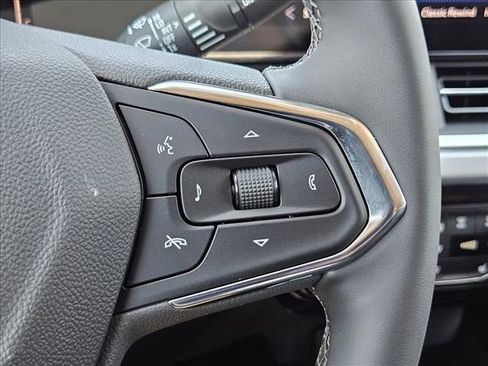 New 2026 Chevrolet Trax LT w/ Driver Confidence Package image 13