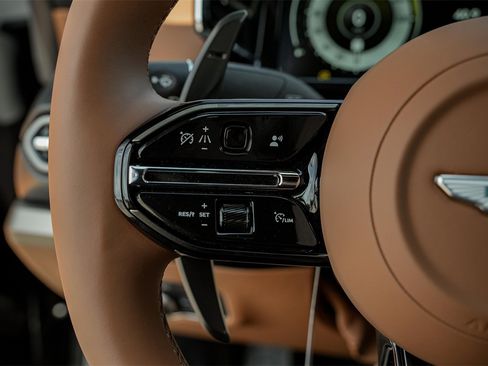 New 2025 Aston Martin V8 Vantage Coupe image 25