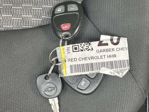 Used 2010 Chevrolet HHR LT FWD image 31