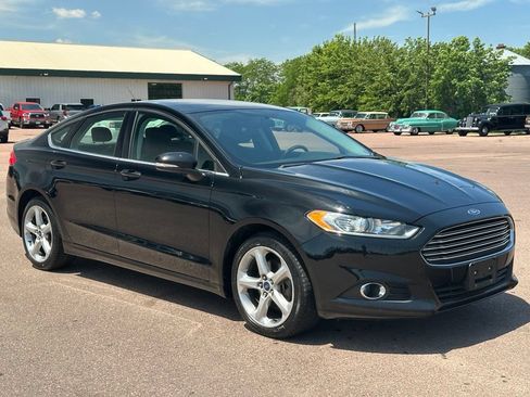 Used 2016 Ford Fusion SE w/ Equipment Group 201A AWD/4WD image 7