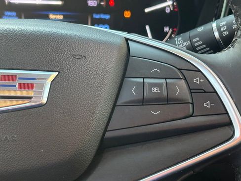 Used 2017 Cadillac XT5 Luxury w/ Driver Awareness Package image 37