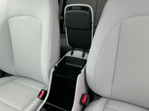New 2025 Hyundai Kona SEL FWD image 18