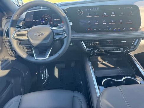 New 2026 Chevrolet Tahoe Z71 w/ Comfort Package AWD/4WD image 16