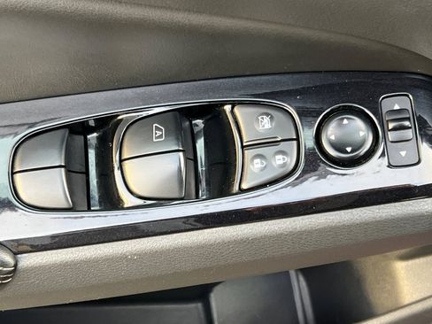 Certified 2023 Nissan Altima 2.5 SV image 12