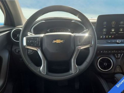 Used 2024 Chevrolet Blazer LT w/ Convenience Package image 12