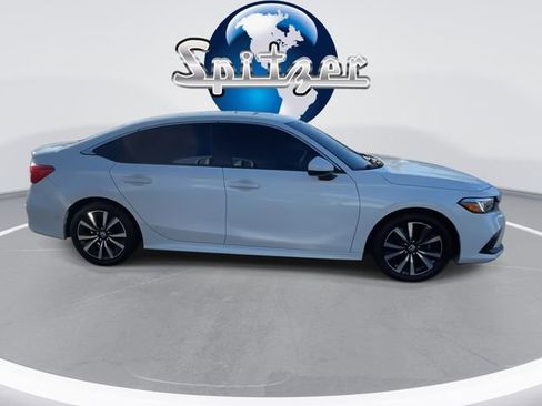Used 2023 Honda Civic EX image 3